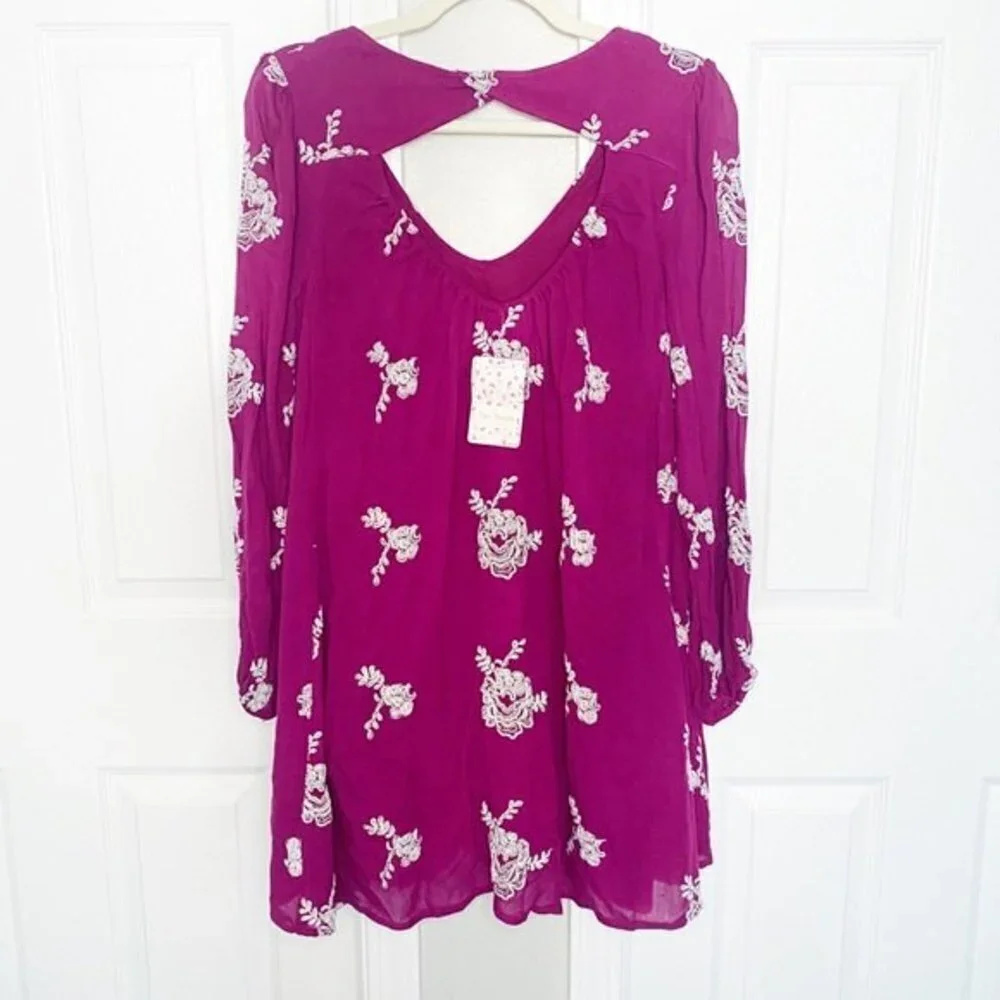 𝅺FREE People Emma Floral Embroidered Tunic Mini Dress in Berry Purple NWT - Picture 4 of 8